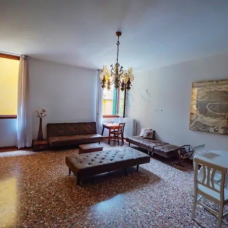 Daire Island Venedik