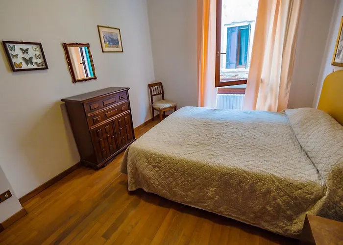 Island Апартаменты *