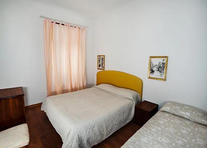 Island Апартаменты Венеция